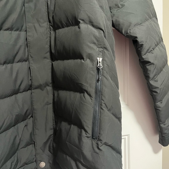 NWOT Eddie Bauer Boundary Pass Down Parka in Black. Mens size Medium - Picture 4 of 16